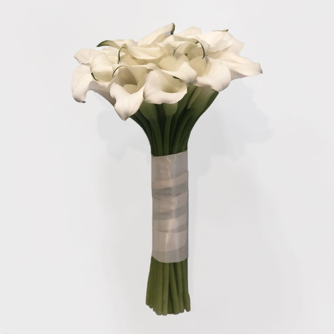 Calla Lily Bouquet | Black Petals Flowers Dubai
