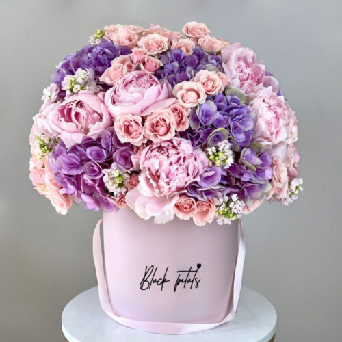 Angelina's Garden Signature Mix by Black Petals Flowers Shop Dubai